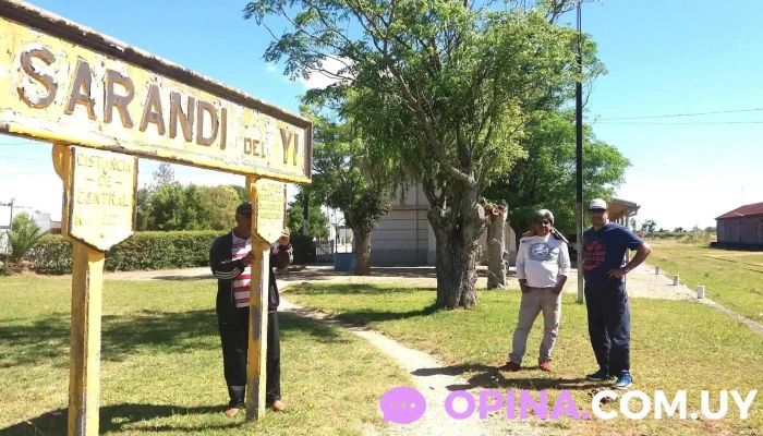 Antigua Estación de Afe (Oficina De Mtop y Biblioteca Publica) - Sarandí Del Yí