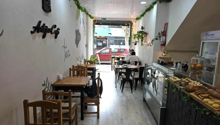 Antojos Cafe Ambiente - Montevideo