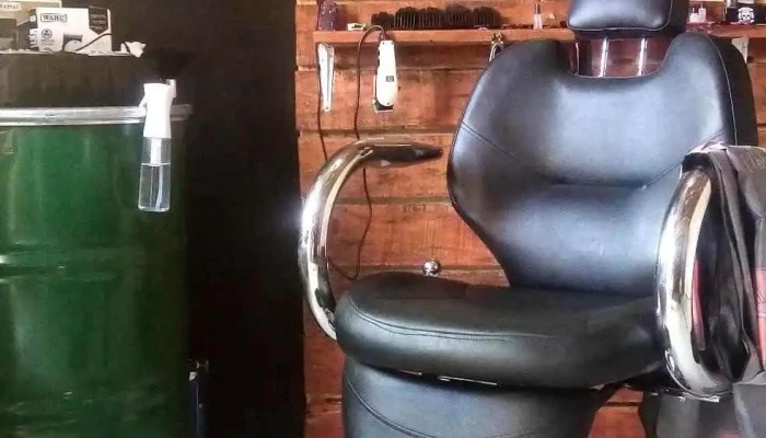 Antro's barber Shop - Hector Vasconcellos