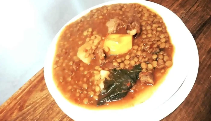 Arenas:  Sopa De Lentejas - Restaurante