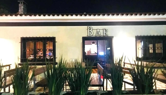 Asencio Bar:  Del Propietario