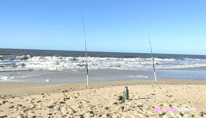 Atlantida:  De Los Visitantes - Restaurante