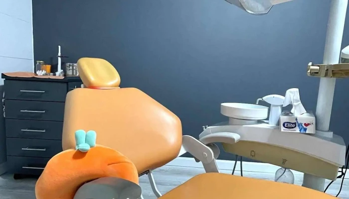 Aura Clinica Dental Horario - Libertad