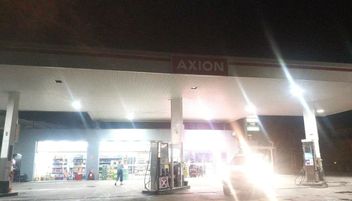 Axion Ruta 12:  Estacion De Servicio