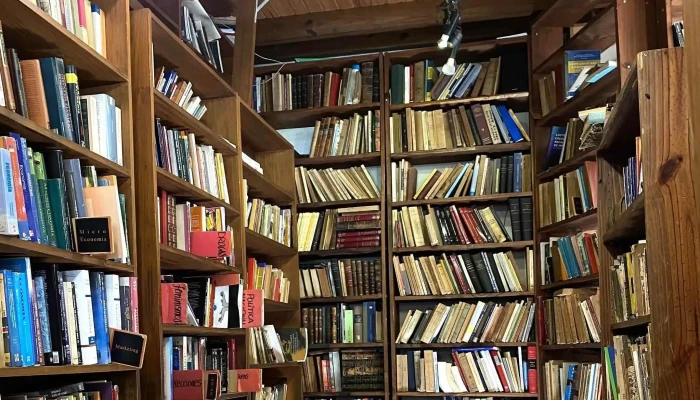 Babilonia Libros -  Instagram - Montevideo