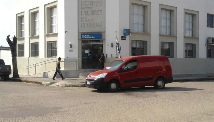 Banco República - 60008 Guichón