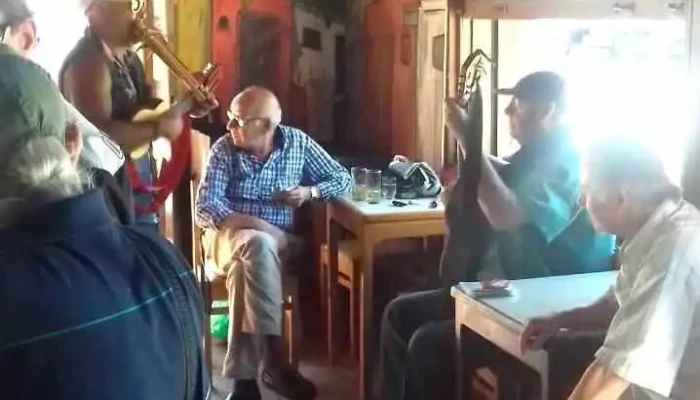 Bar La Razon Videos - Montevideo