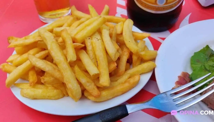 Bar Tinkal:  Papas Fritas