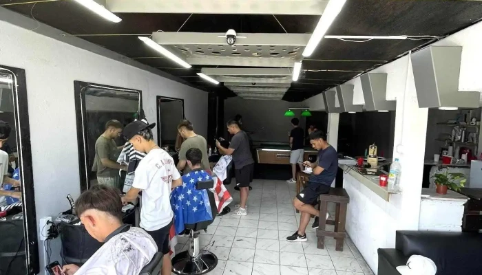 Barber Colo - 30000 Minas