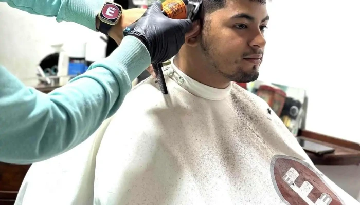 Barbería Triple E - 15500 Departamento De Canelones