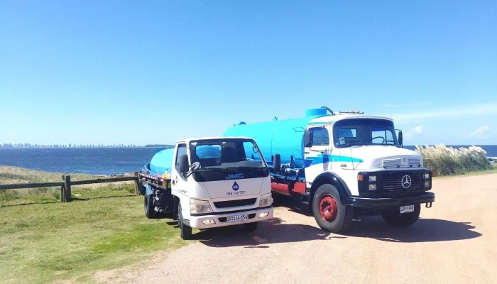 Barométrica Velázquez / Transporte de Agua Potable - 20000 Maldonado