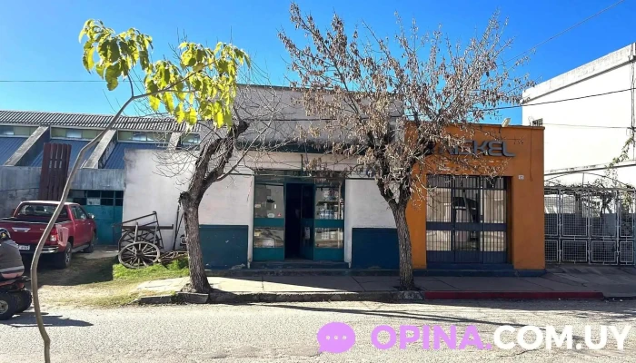 Barraca/Ferretería Az - Guichón