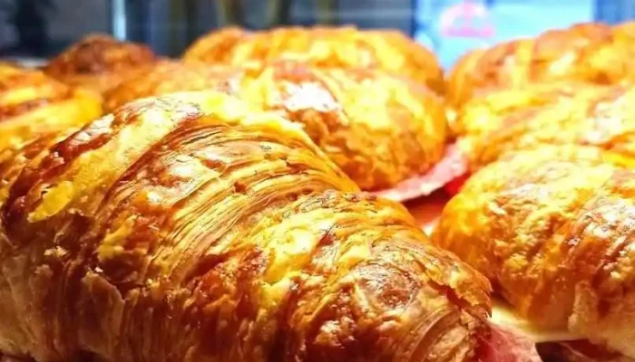 Basilico Pane Sas:  Croissant