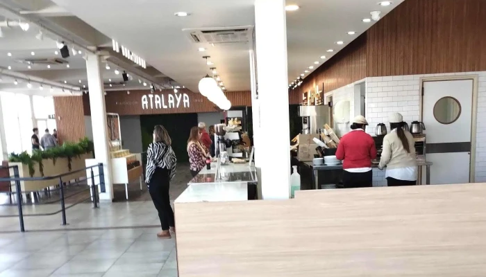 Bella Vista:  Comentario 1 - Cafetería