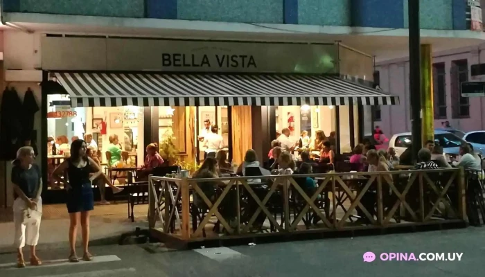 Bella Vista:  Concepcion Del Uruguay - Cafetería