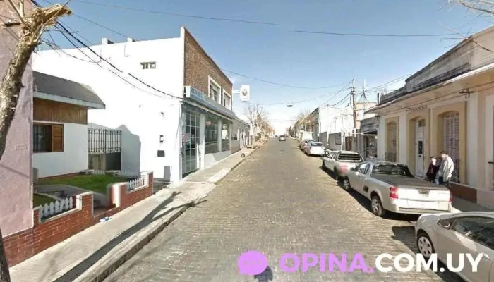 Bellas uñas - 75000 Mercedes