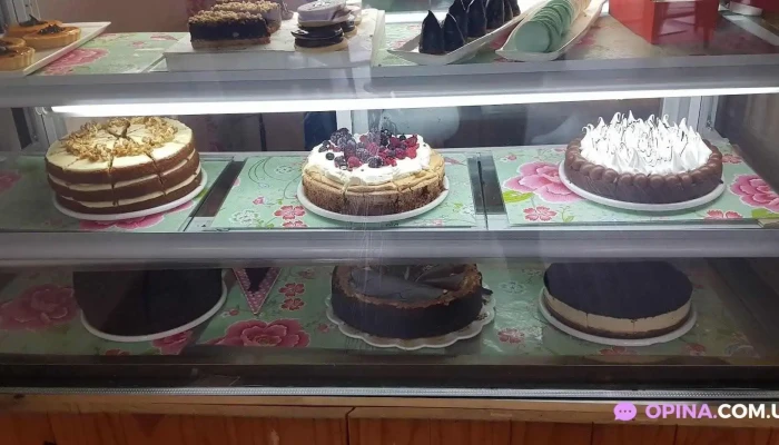 Belvedere Bakery:  Comida Y Bebida