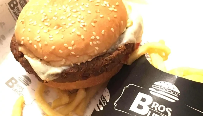 Bros Burger:  Comentario 5 - Hamburguesería