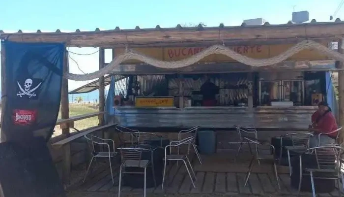 Bucanero Fuerte:  Del Propietario - Restaurante de comida rápida