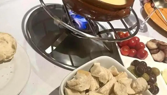 Bungalow Suizo:  Fondue