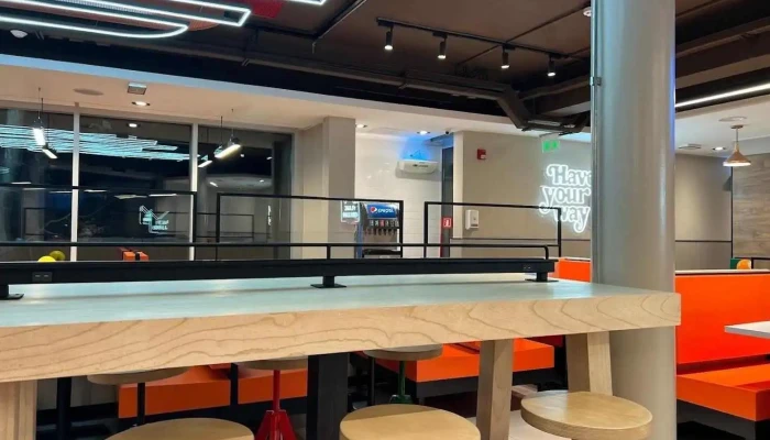 Burger King:  Ambiente - Restaurante de comida rápida