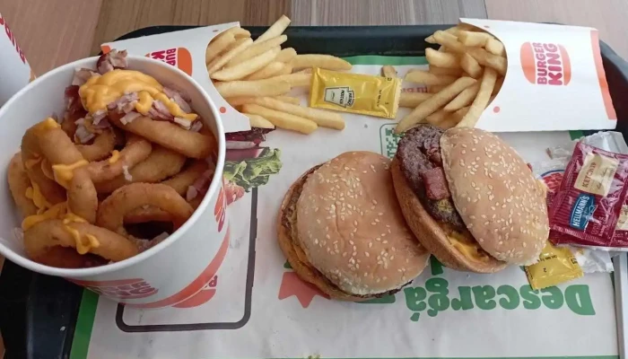 Burger King:  Comida Y Bebida