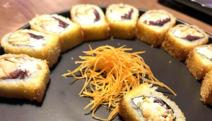 By Mora Sushi Bar:  Comentario 2 - Restaurante de sushi