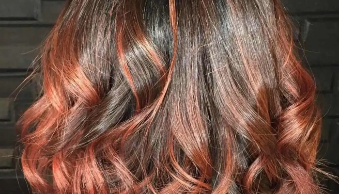 By Vani Peluquería - 15700 Casarino