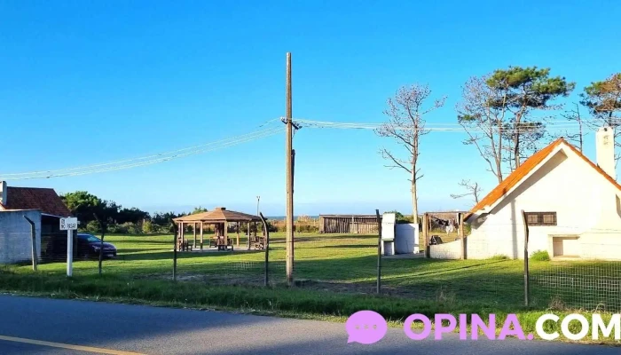 Cabañas y Camping del Ministerio de transporte y obras públicas - Av. Costanera Tabaré