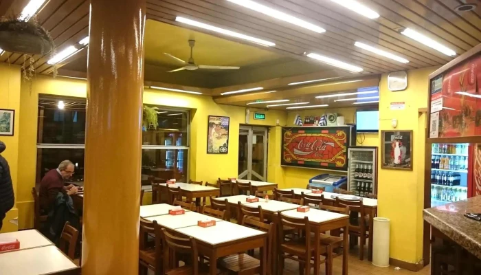 Cafe Roy:  Ambiente - Cafetería