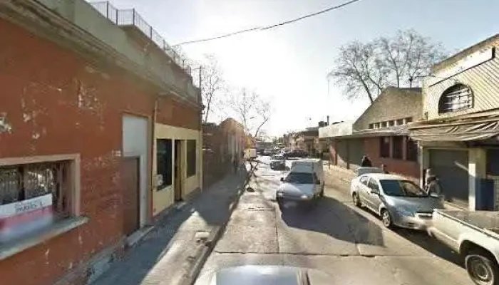 Cafe Y Bar Union:  Street View Y 360 - Bar