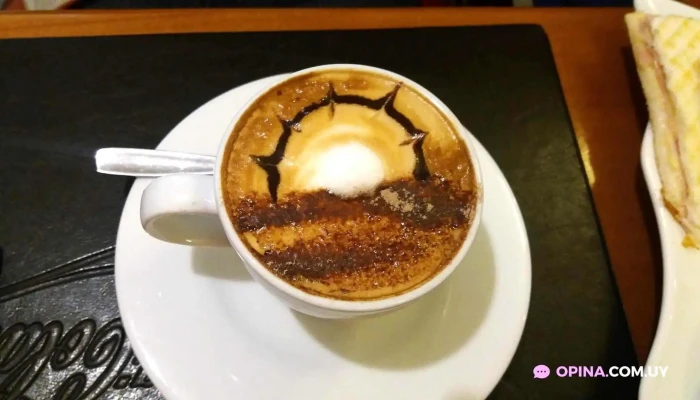 Cafetto Prado:  Capuchino - Cafetería