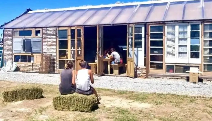 Caliu Earthship Restaurant Y Ecolodge:  Del Propietario - Hotel