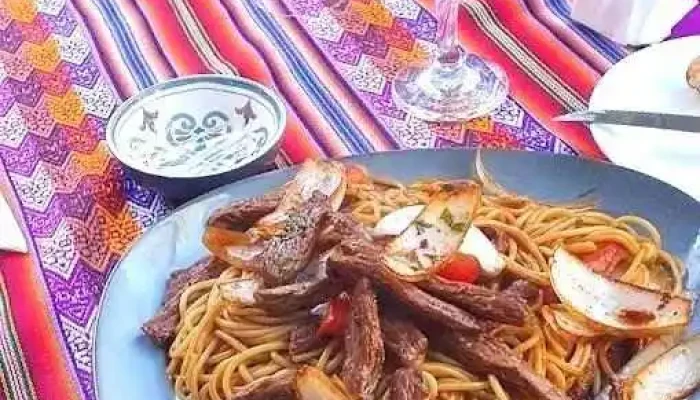 Caminos Del Inca:  Aventura Culinaria Chow Mein - Restaurante peruano