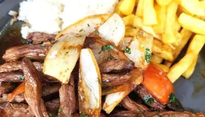 Caminos Del Inca:  Aventura Culinaria Lomo Saltado - Restaurante peruano