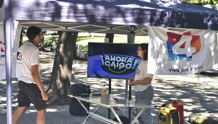 Canal 4 -  Telefono - Montevideo