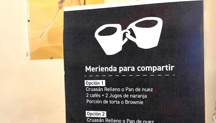 Cantina Del Cine:  Menu - Cafetería