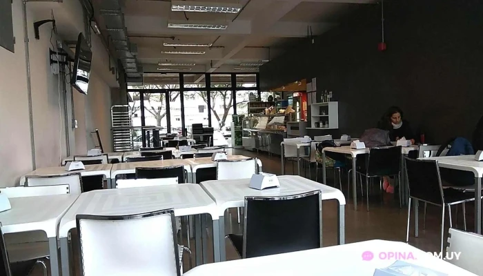 Cantina Facultad De Ingenieria Ambiente - Cafetería