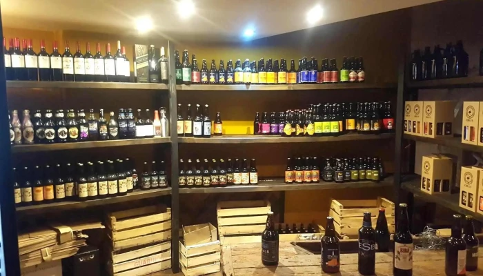 Carrasco Beer House:  Ambiente - Cervecería al aire libre