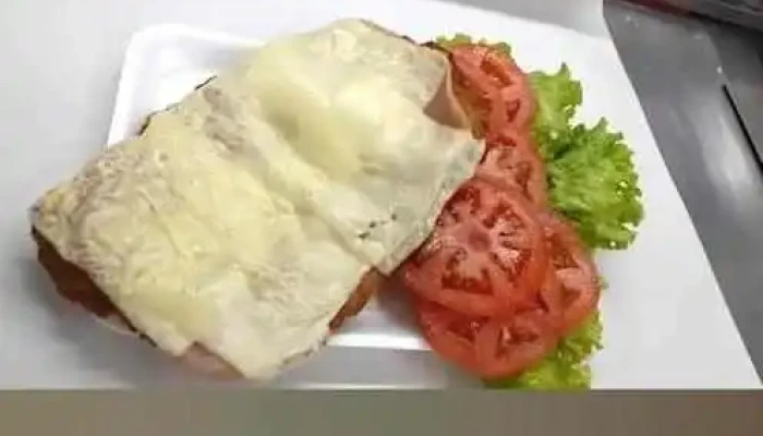 Carrito El Lucero:  Comida Y Bebida