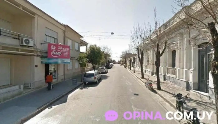 Casa de los Deportes - 94000 Florida