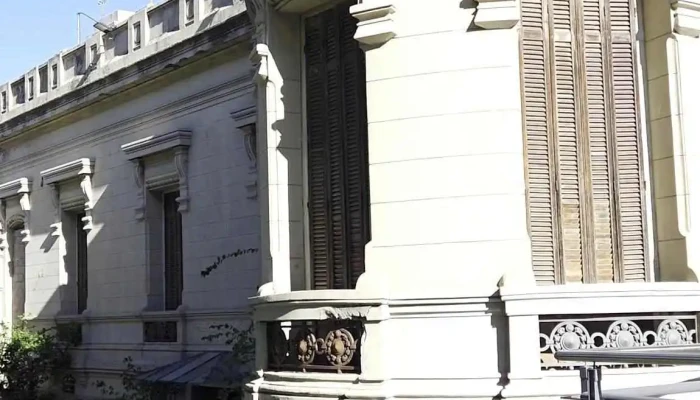 Casona Municipal De Punta Carretas -  Videos - Montevideo