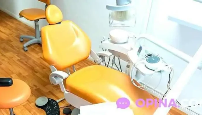 Cénit Odontología de Vanguardia - Montevideo