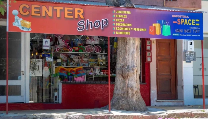 Center Shop:  Discoteca Space Treinta Y Tres Todo - Comercio