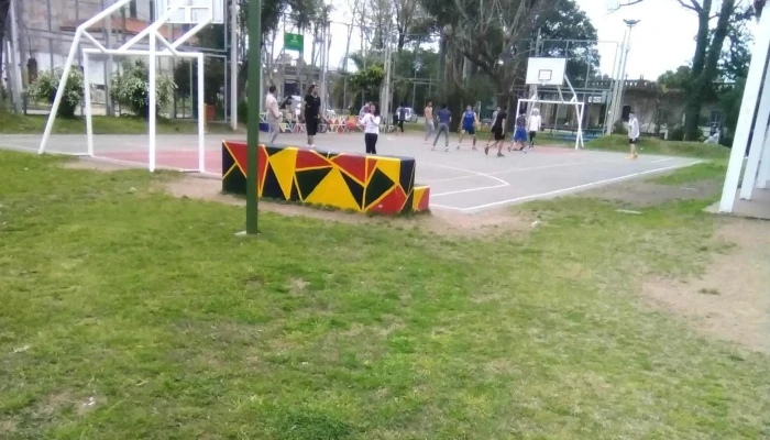 Centro De Barrio Penarol Telefono - Montevideo