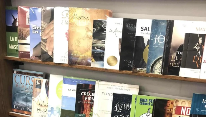 Centro De Literatura Cristiana -  Descuentos - Montevideo