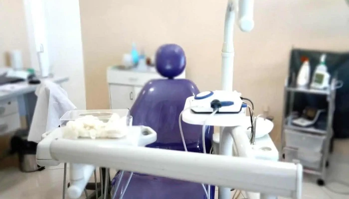 Centro Odontologico Dentalplus Direccion - Montevideo