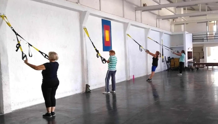 Centro Social Tala:  Comentario 4 - Gimnasio