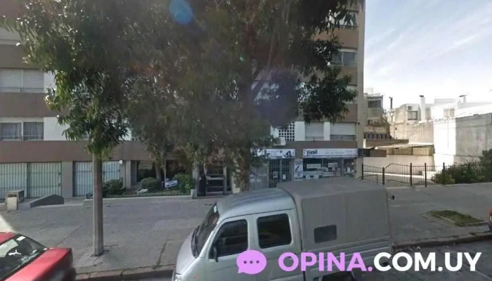 Centro Veterinario Más que Mascotas - 11600 Montevideo