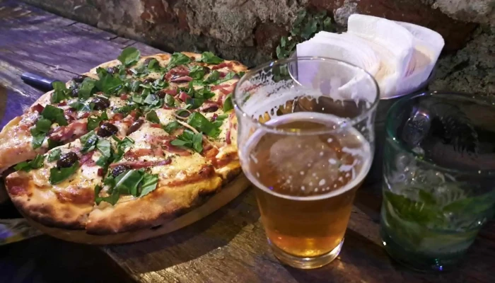 Cerveceria Shelter Pizza - Restaurante